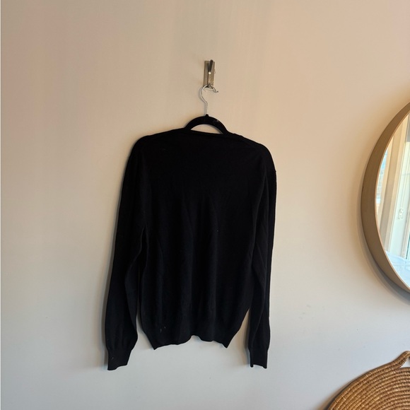 Club Monaco Italian yarn Men's Black V-Neck Sweater - Picture 6 of 6